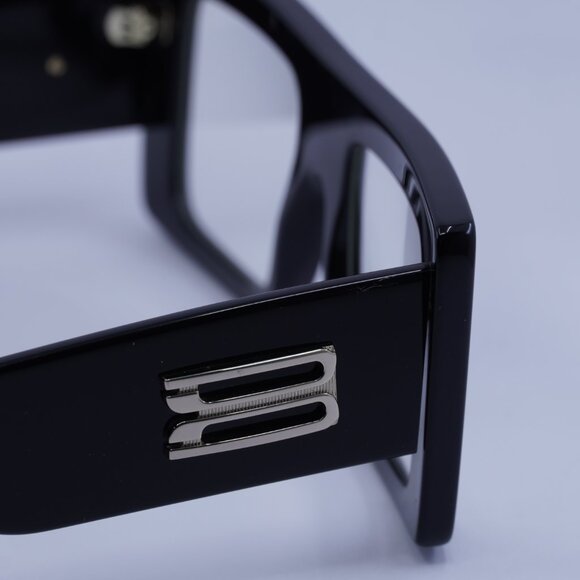 Victoria Beckham VB677S 006 Sunglasses Black Square Frame, Transparent Lenses - Picture 10 of 11